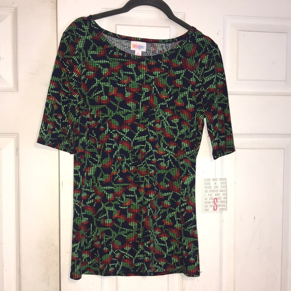 NWT Women’s LulaRoe Top